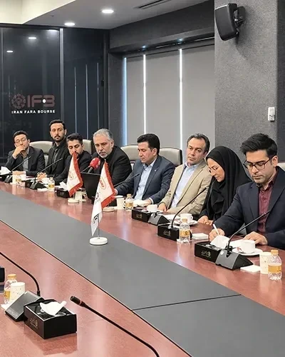 مدیرعامل لبن با بررسی صورت‌های مالی این شرکت، گفت: سود خالص لبن در سال گذشته ۱.۶ همت بوده است.